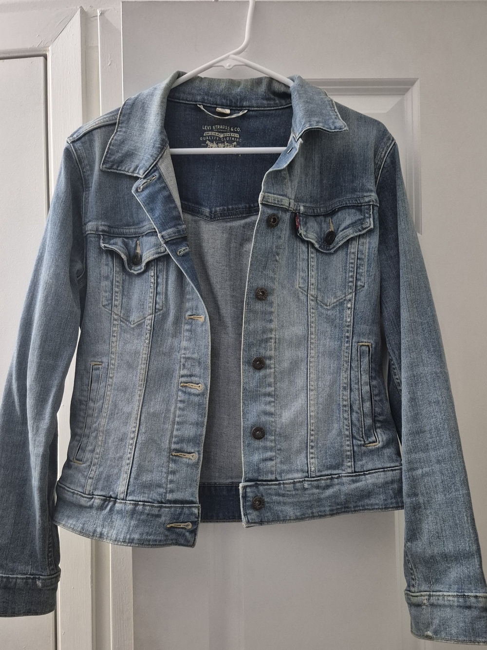 Levi's Light Wash Blue Denim Trucker Jacket